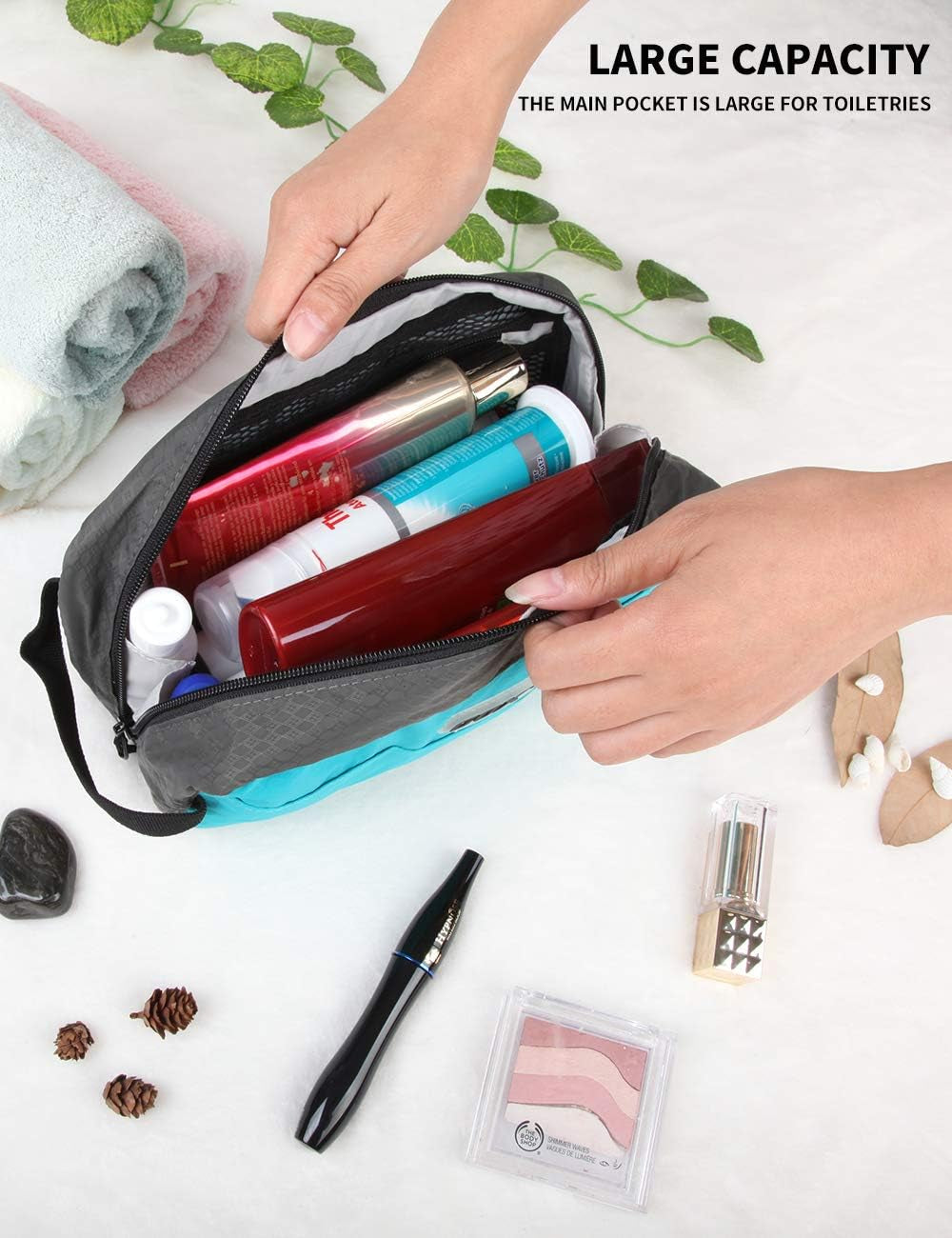 Travel Toiletry Bag,Dopp Kit Case,Ultra-Light Cosmetics Bag Makeup Organizer (Turquoise)
